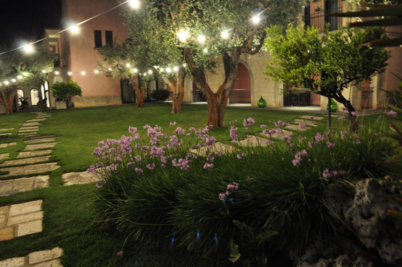 Rosa Antico Dimora Storica Hotel 4*
