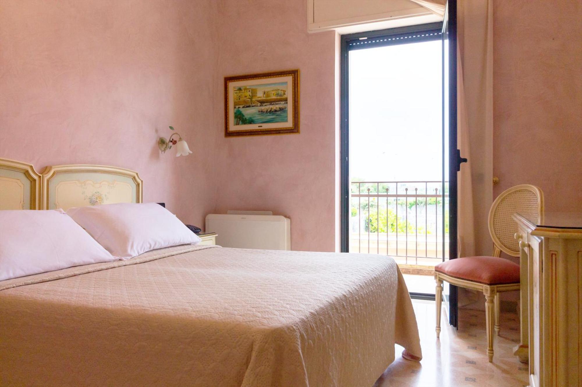 Hotel Rosa Antico Dimora Storica 4*