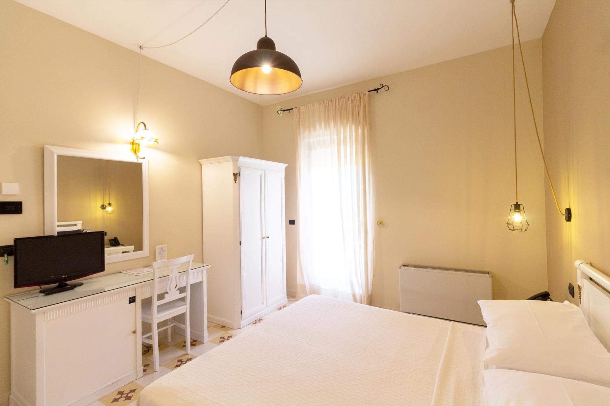 Rosa Antico Dimora Storica Hotel Otranto
